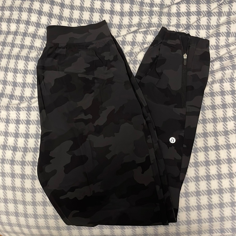 Lululemon Adapted State jogger